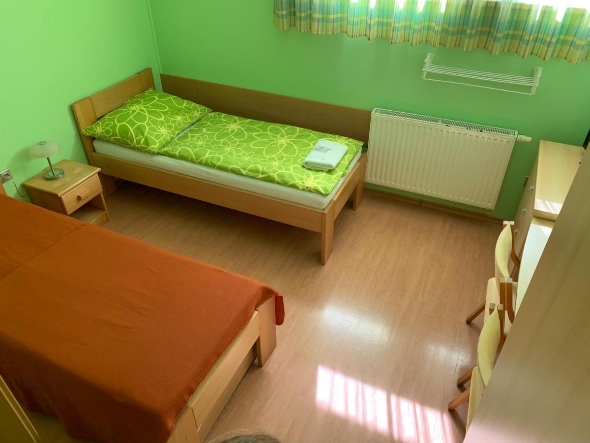 Penzion U Splavu Breclav Luaran gambar