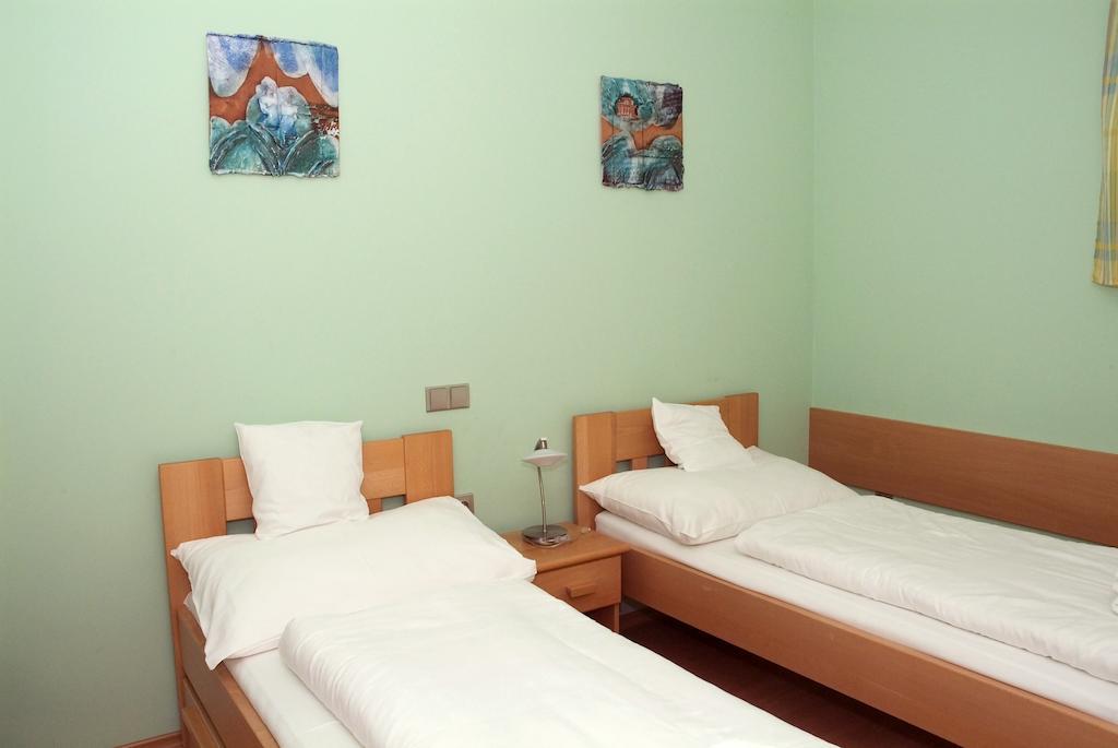 Penzion U Splavu Breclav Luaran gambar