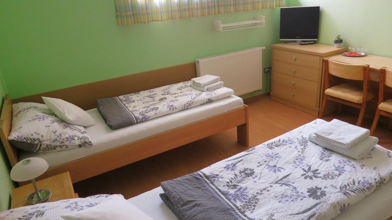 Penzion U Splavu Breclav Luaran gambar
